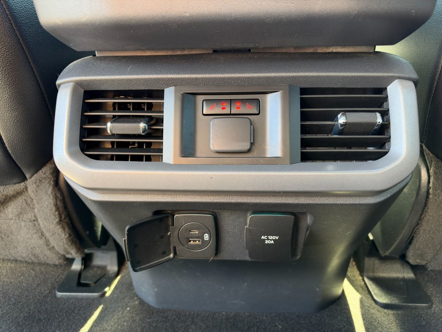 2023 Ford F-150 Lightning LARIAT