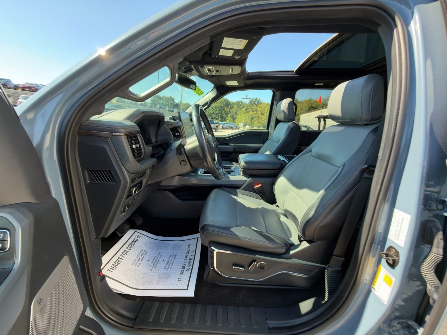 2023 Ford F-150 Lightning LARIAT