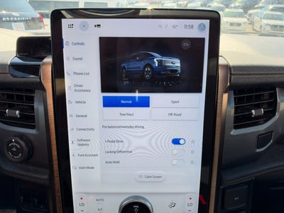 2023 Ford F-150 Lightning LARIAT