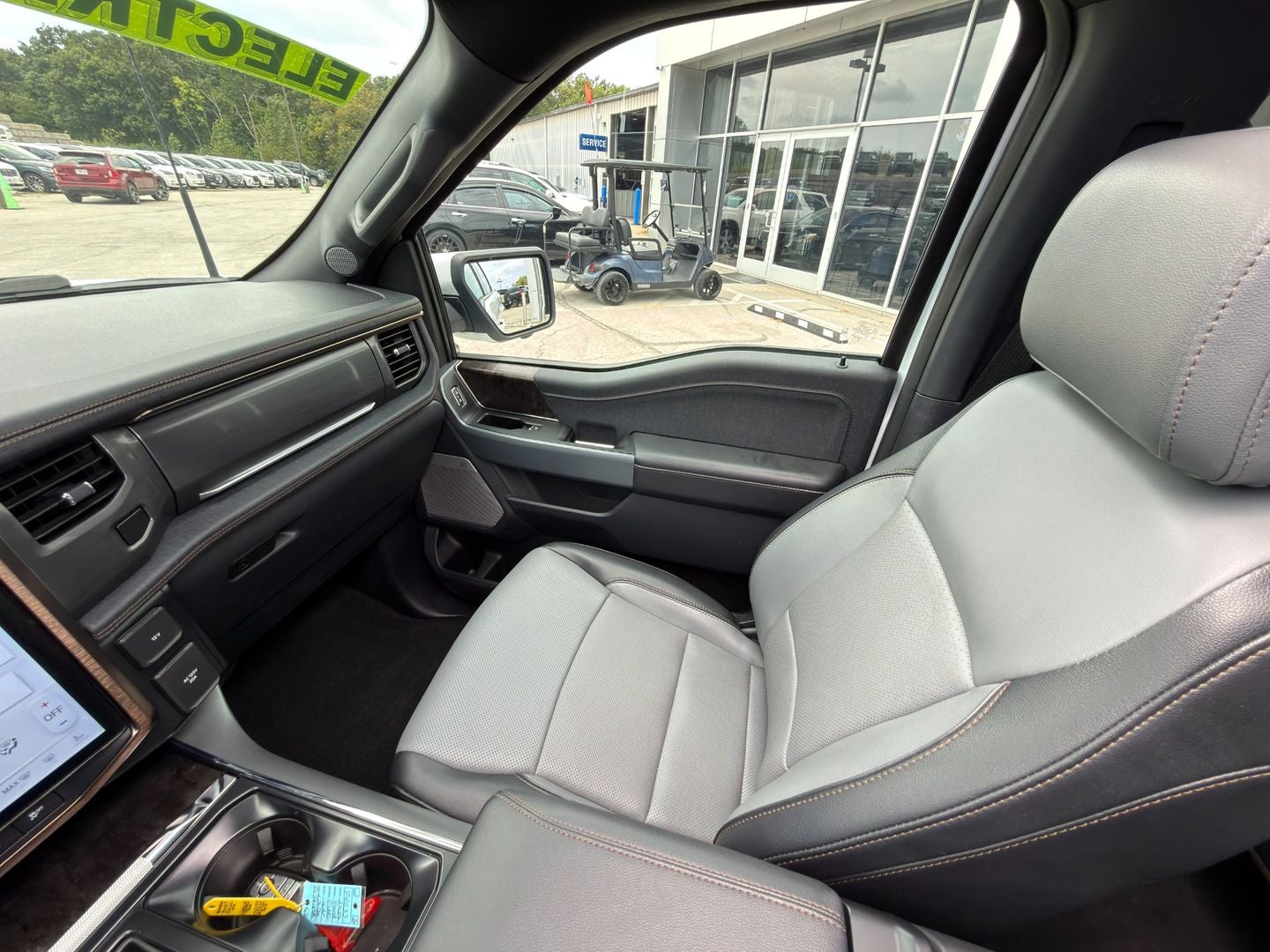 2023 Ford F-150 Lightning LARIAT