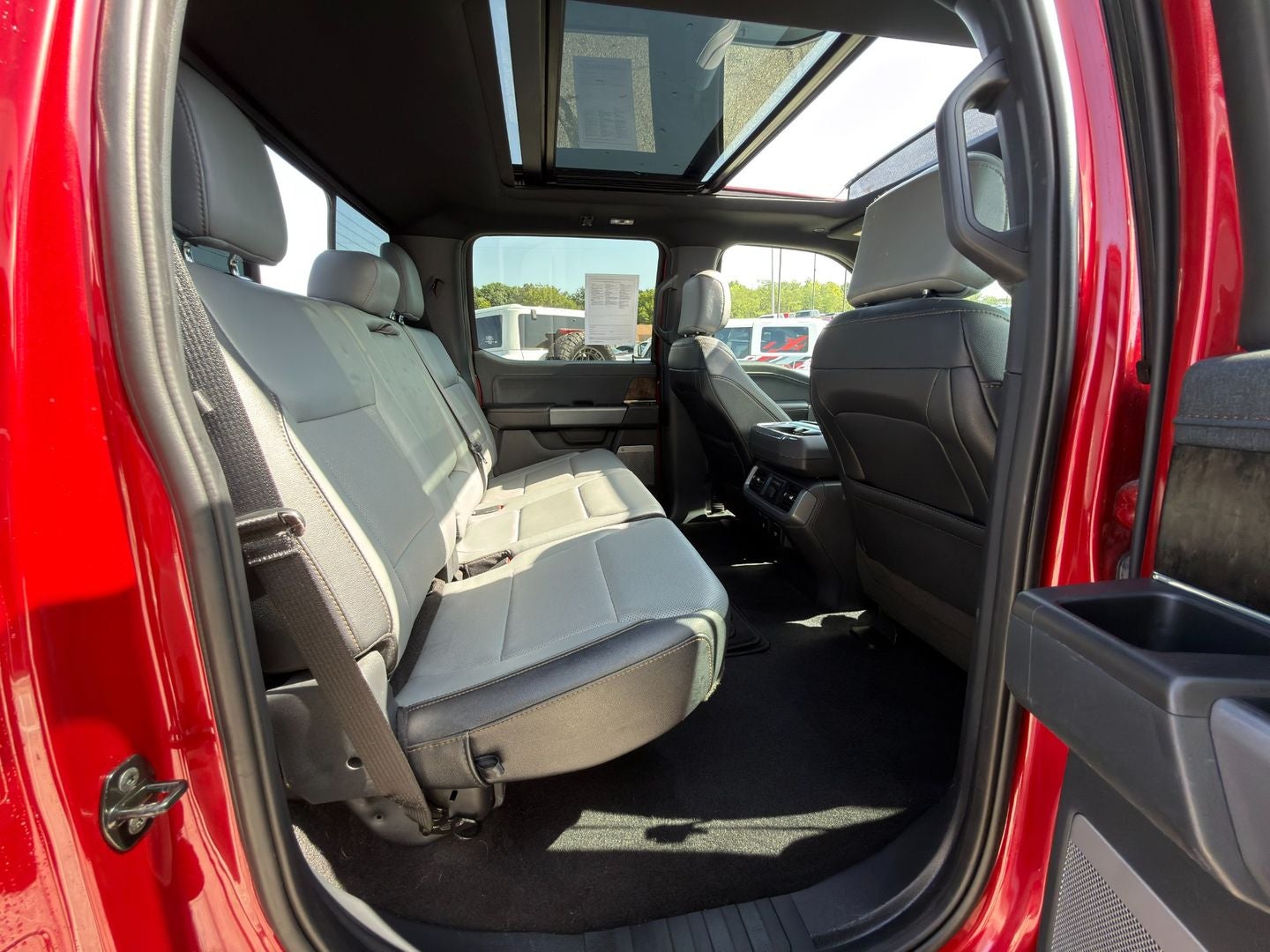 2023 Ford F-150 Lightning LARIAT