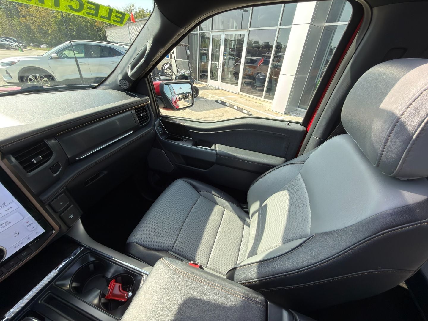 2023 Ford F-150 Lightning LARIAT