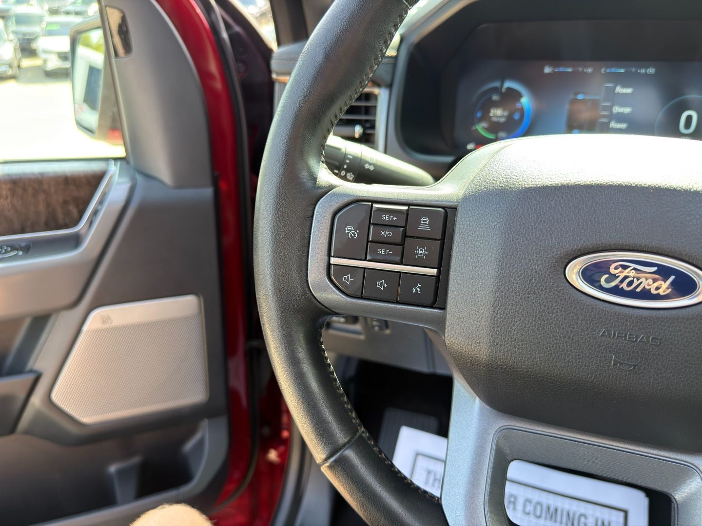 2023 Ford F-150 Lightning LARIAT
