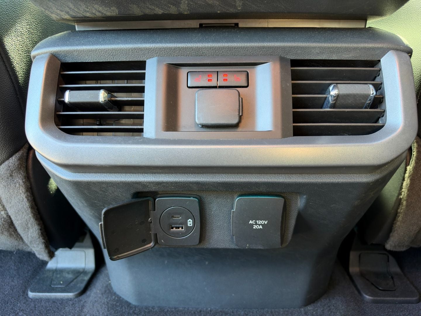 2023 Ford F-150 Lightning LARIAT