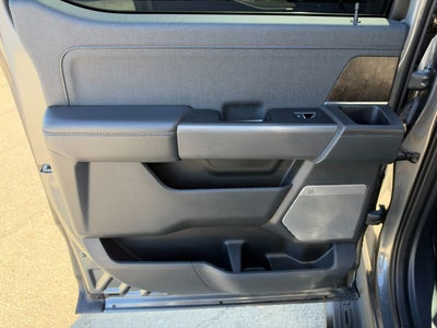 2023 Ford F-150 Lightning LARIAT