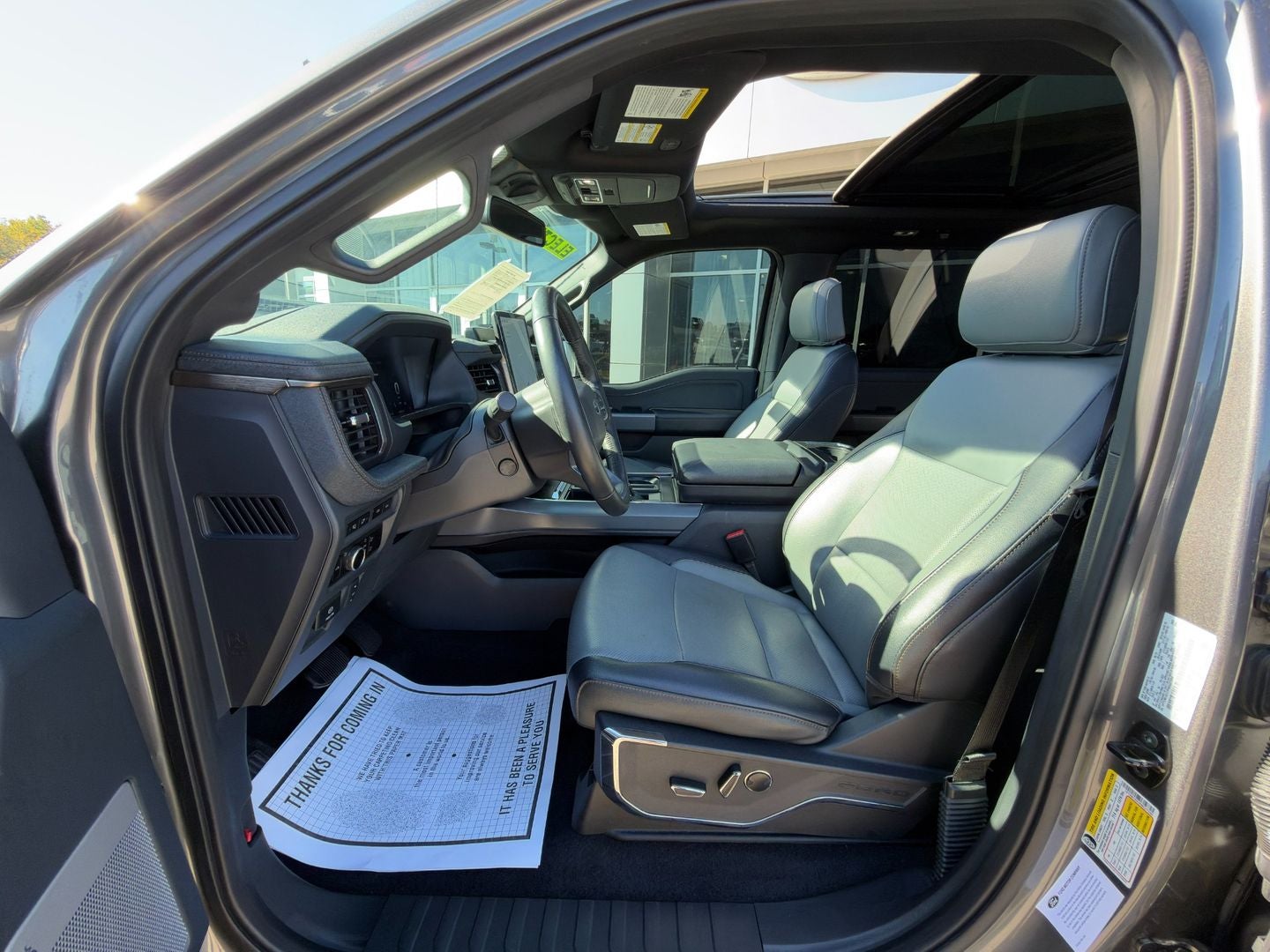 2023 Ford F-150 Lightning LARIAT