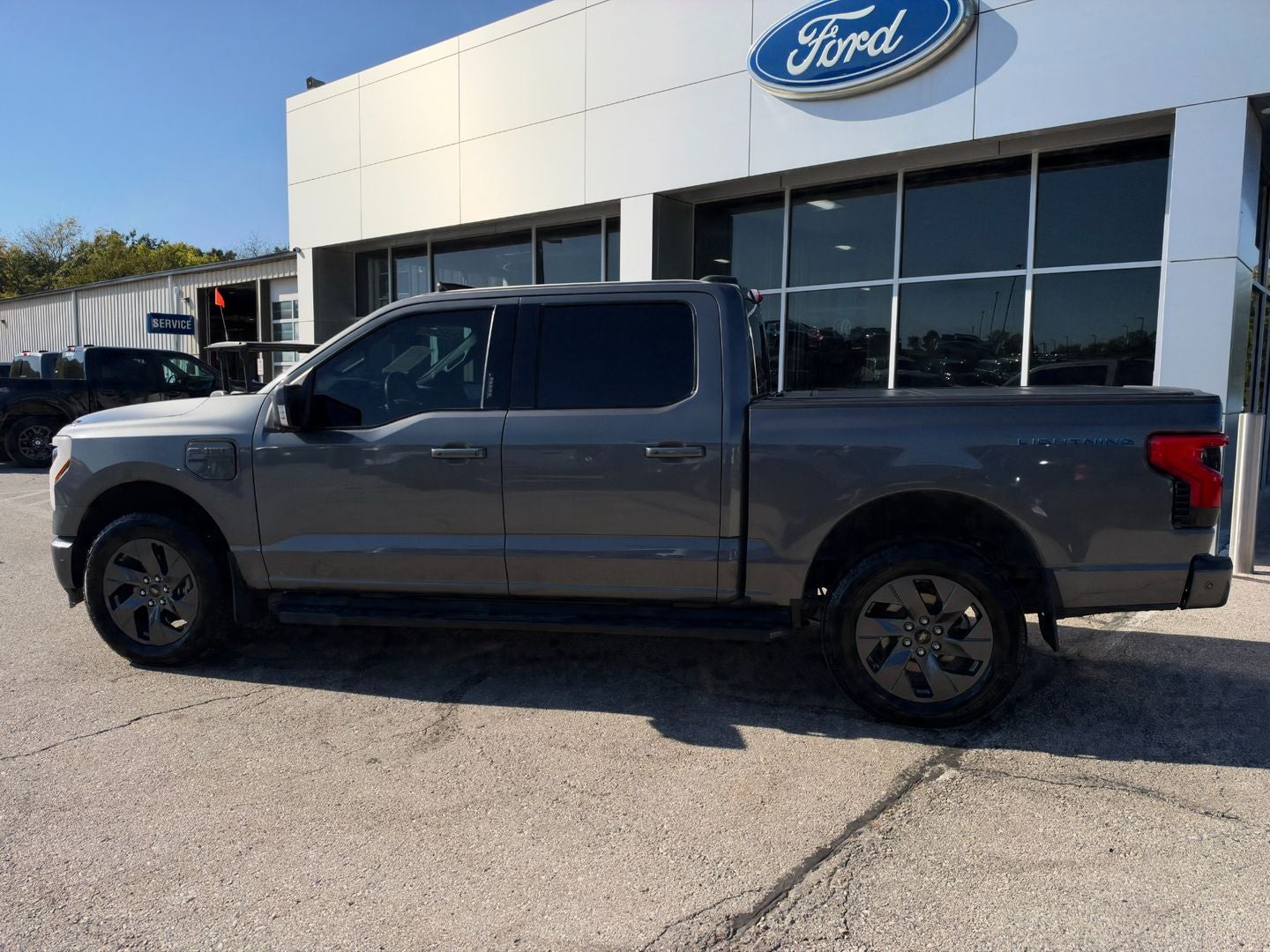2023 Ford F-150 Lightning LARIAT
