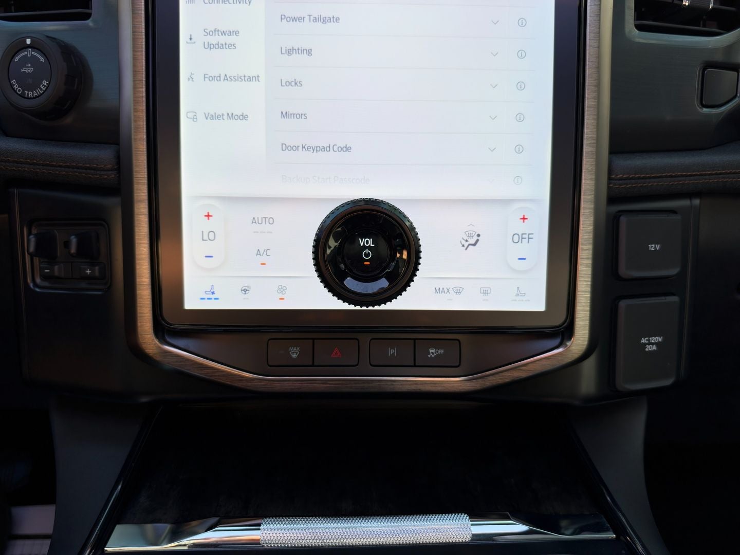 2023 Ford F-150 Lightning LARIAT