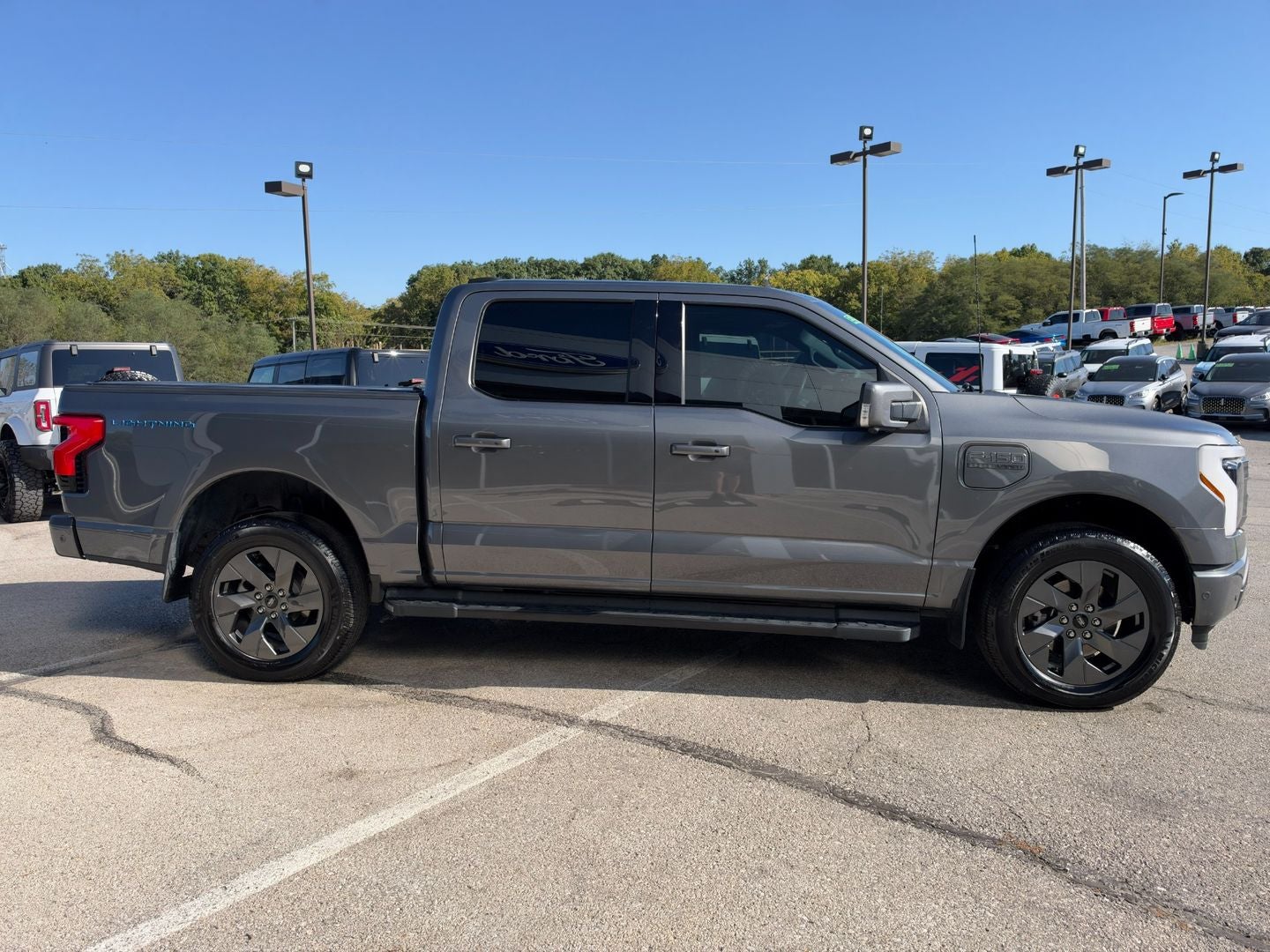 2023 Ford F-150 Lightning LARIAT