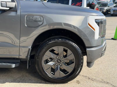 2023 Ford F-150 Lightning LARIAT
