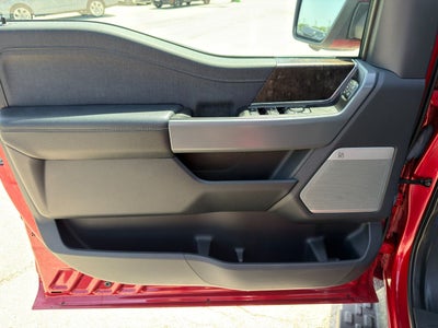 2022 Ford F-150 Lightning LARIAT