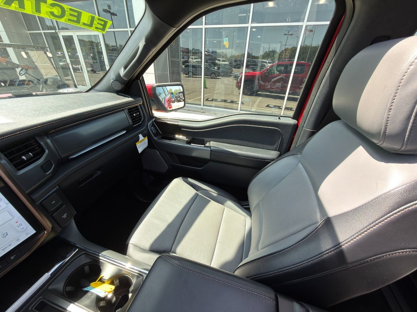 2022 Ford F-150 Lightning LARIAT