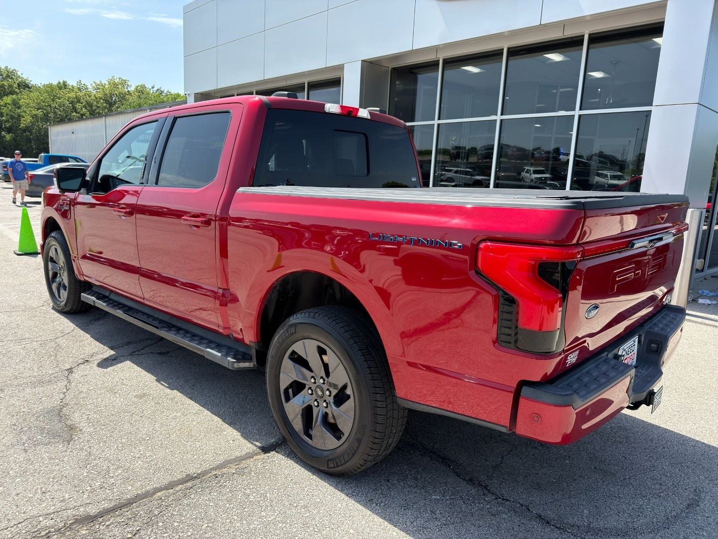 2022 Ford F-150 Lightning LARIAT