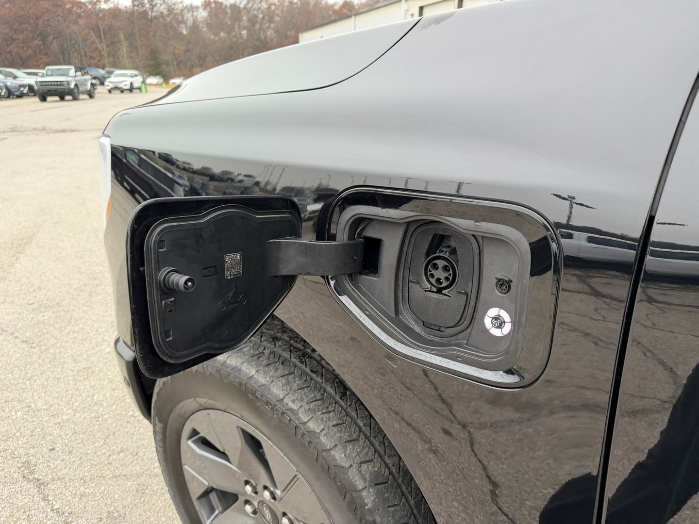 2023 Ford F-150 Lightning LARIAT