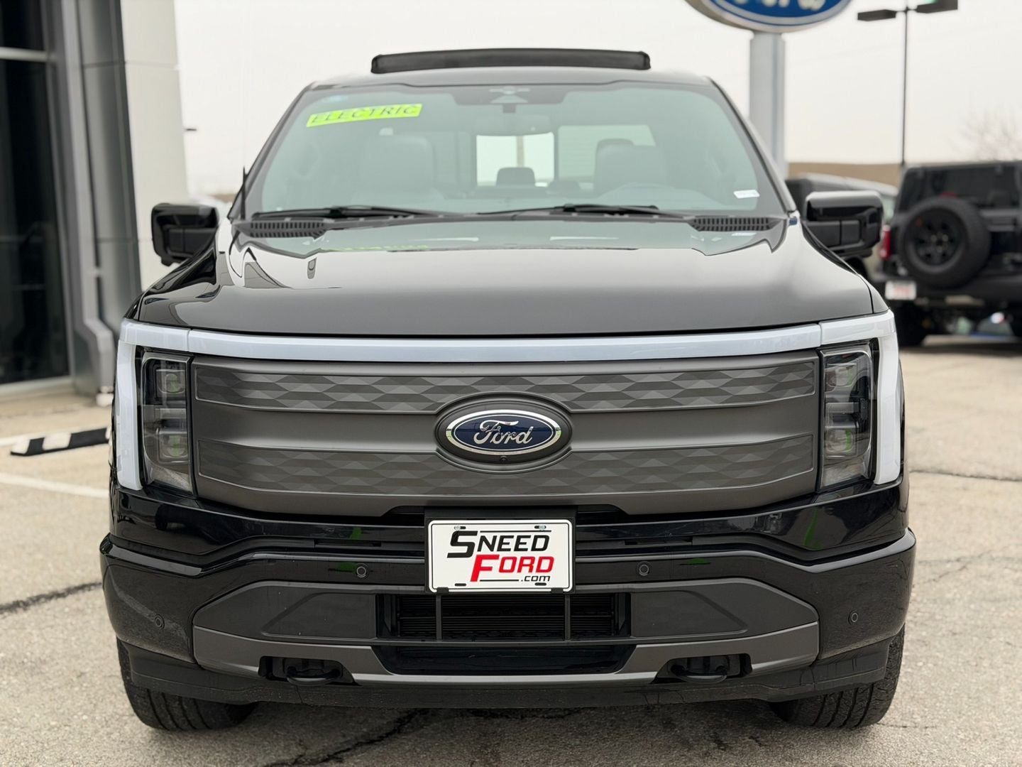 2023 Ford F-150 Lightning LARIAT