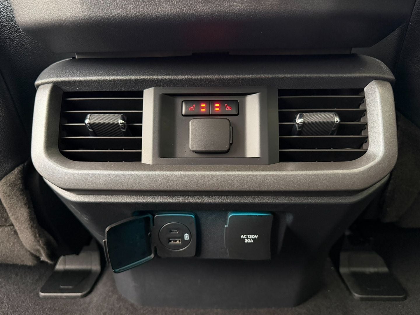 2023 Ford F-150 Lightning LARIAT