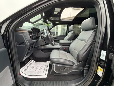 2023 Ford F-150 Lightning LARIAT