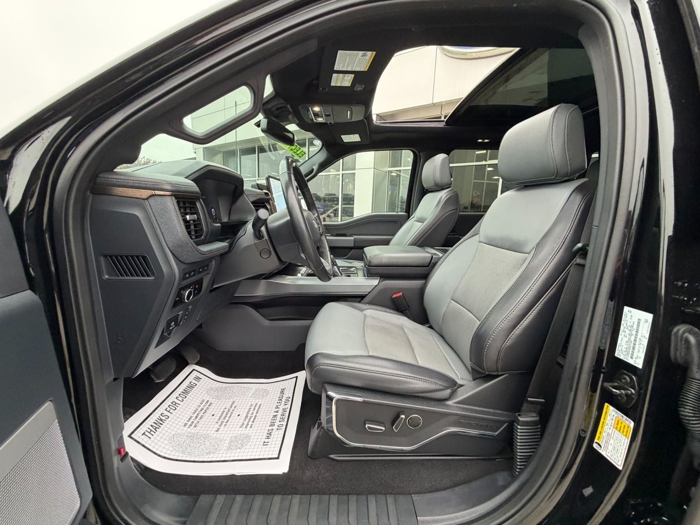 2023 Ford F-150 Lightning LARIAT