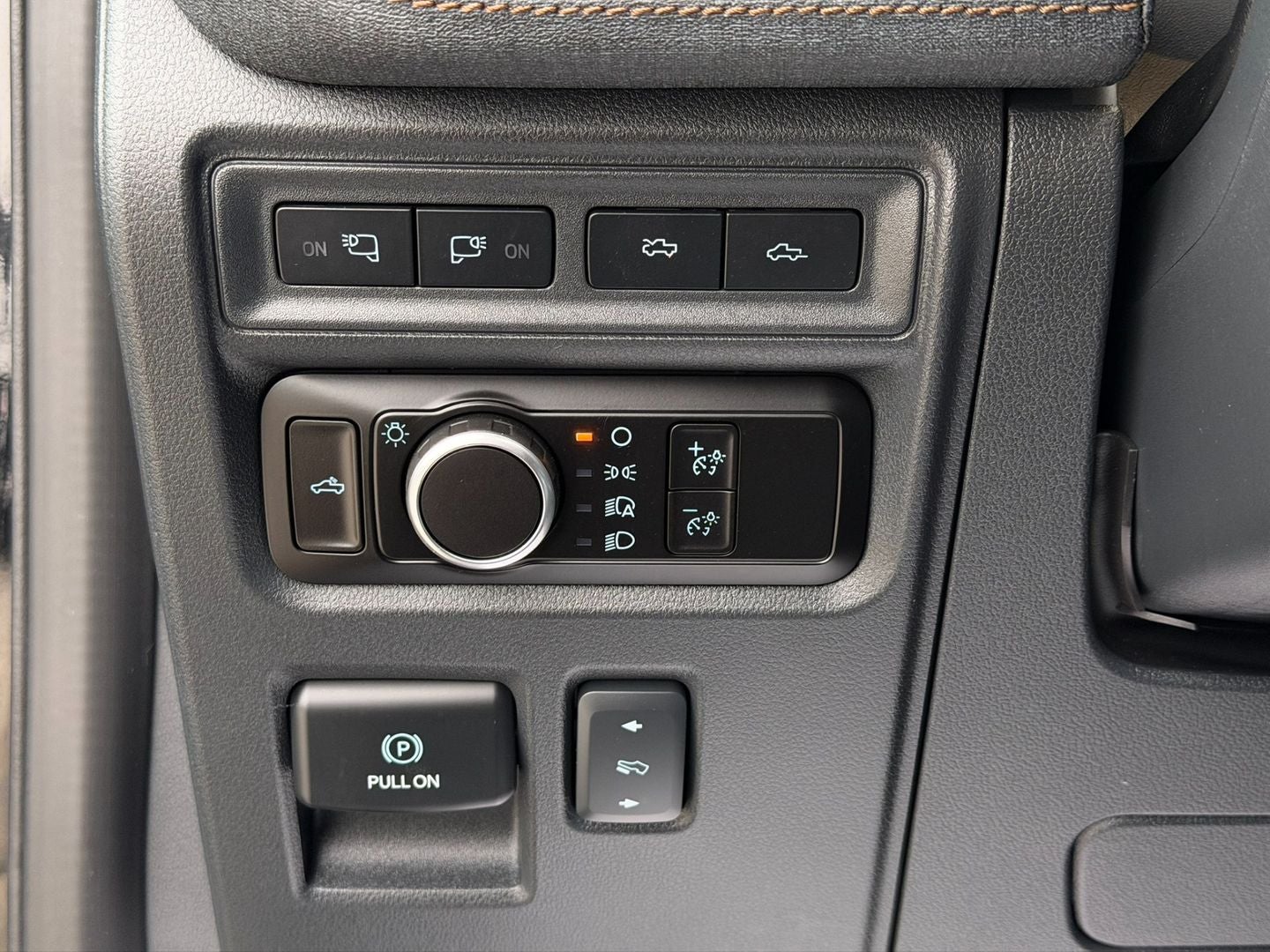 2023 Ford F-150 Lightning LARIAT