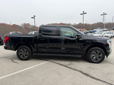 2023 Ford F-150 Lightning LARIAT