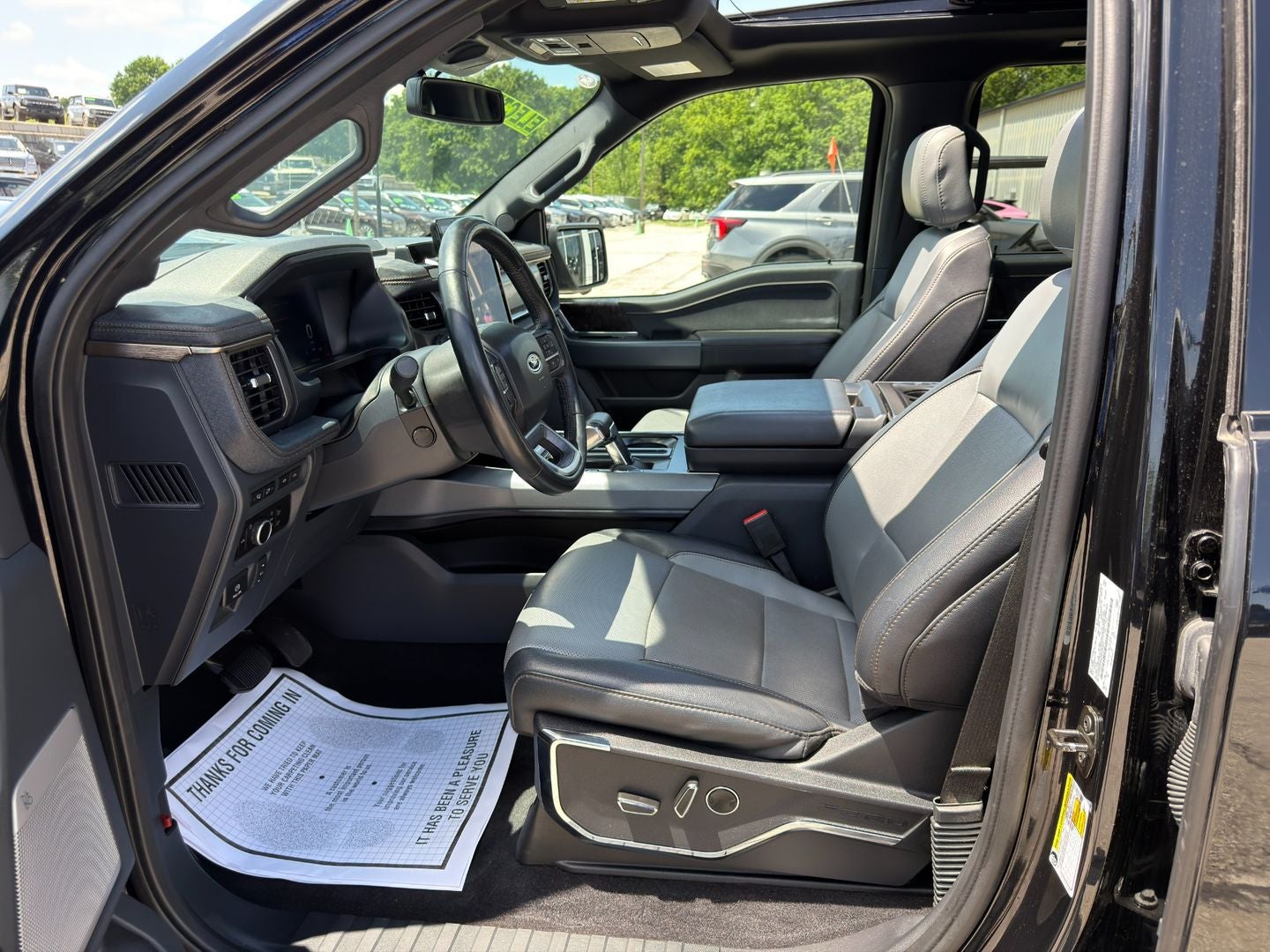 2023 Ford F-150 Lightning LARIAT