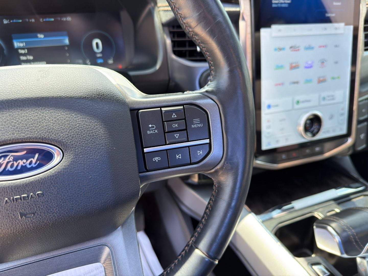 2023 Ford F-150 Lightning LARIAT