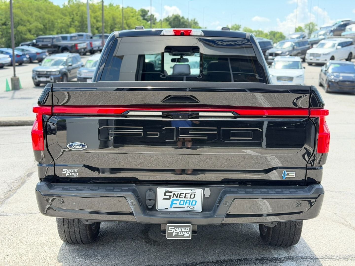 2023 Ford F-150 Lightning LARIAT