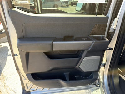 2023 Ford F-150 Lightning LARIAT