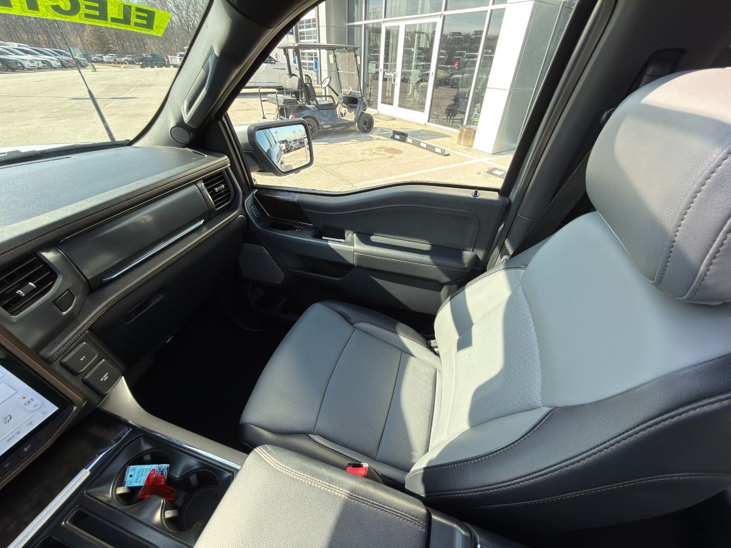 2023 Ford F-150 Lightning LARIAT