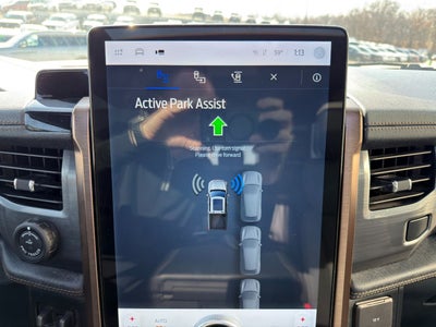 2023 Ford F-150 Lightning LARIAT