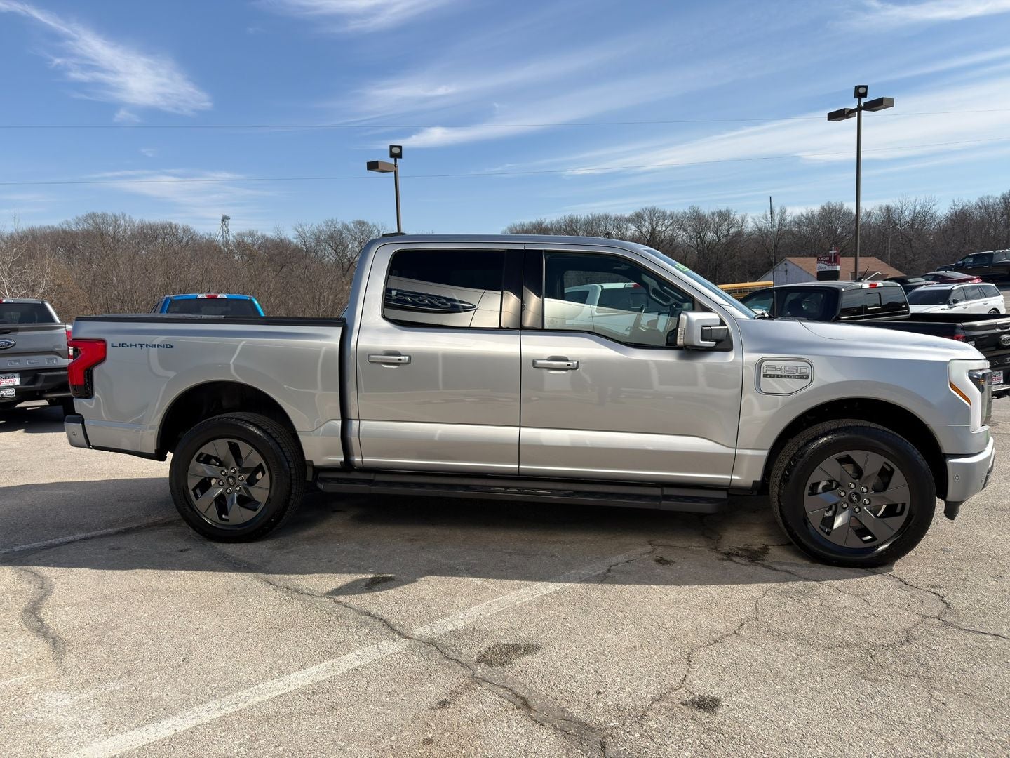 2023 Ford F-150 Lightning LARIAT