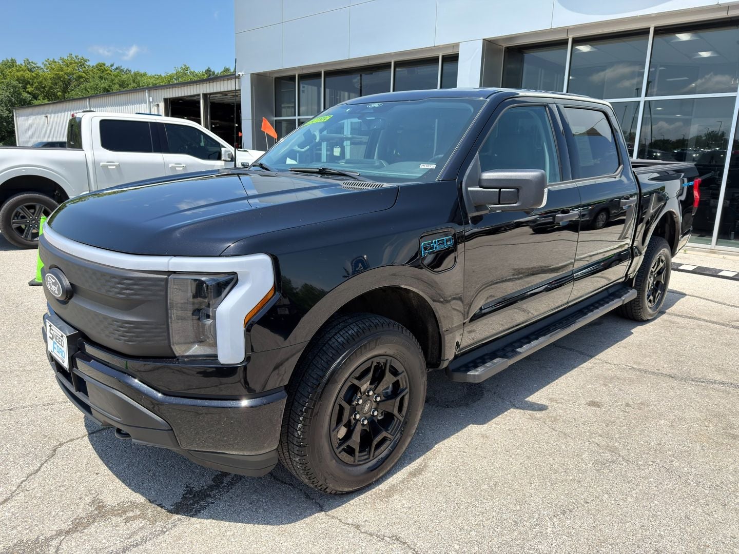 2025 Ford F-150 Lightning XLT