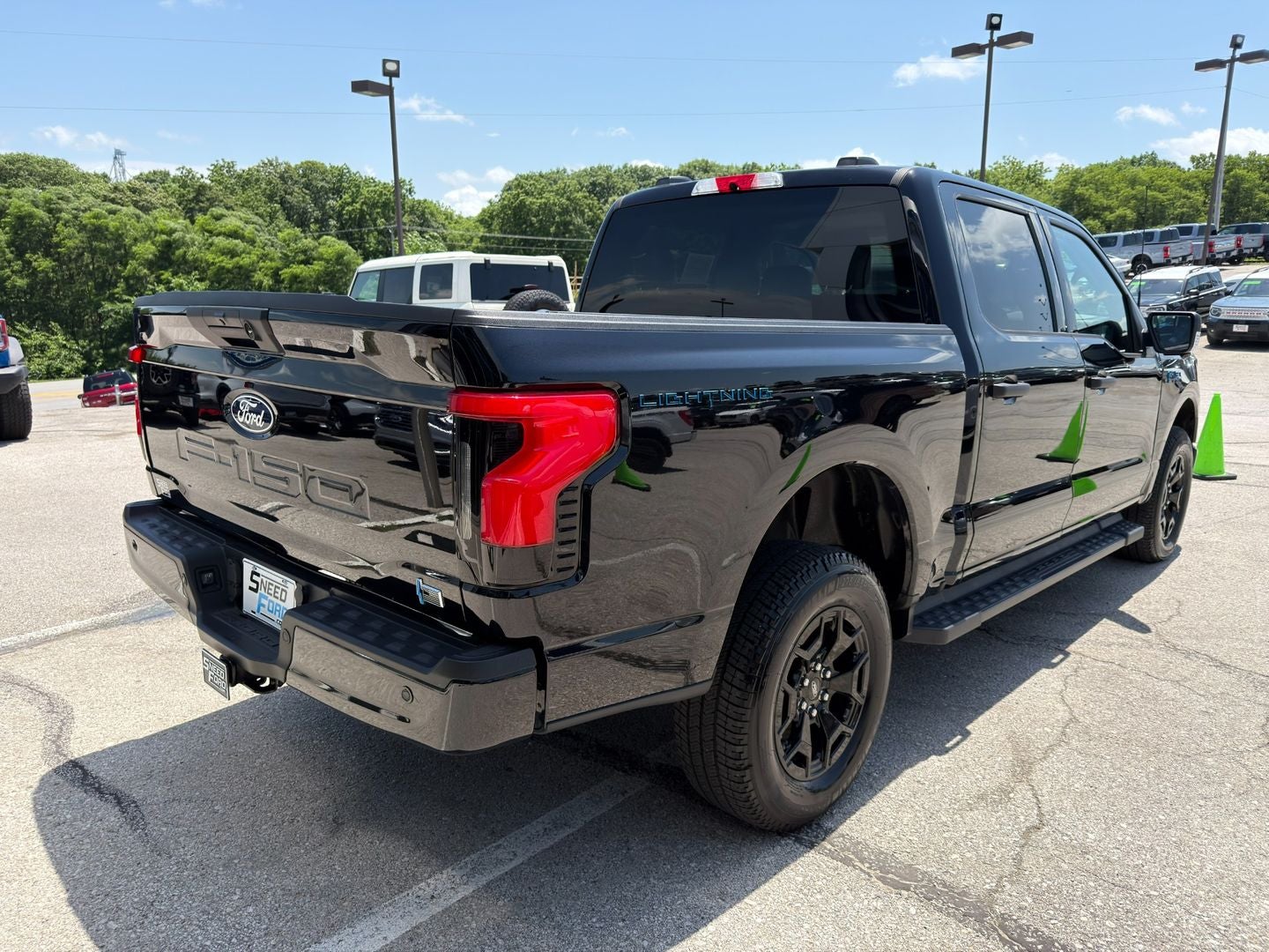 2025 Ford F-150 Lightning XLT