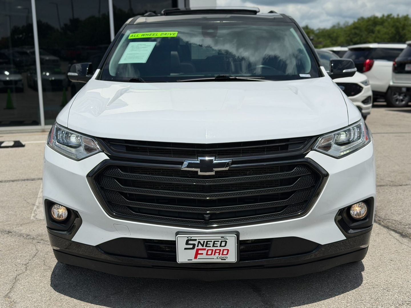 Used 2021 Chevrolet Traverse Premier with VIN 1GNEVKKW0MJ140299 for sale in Kansas City
