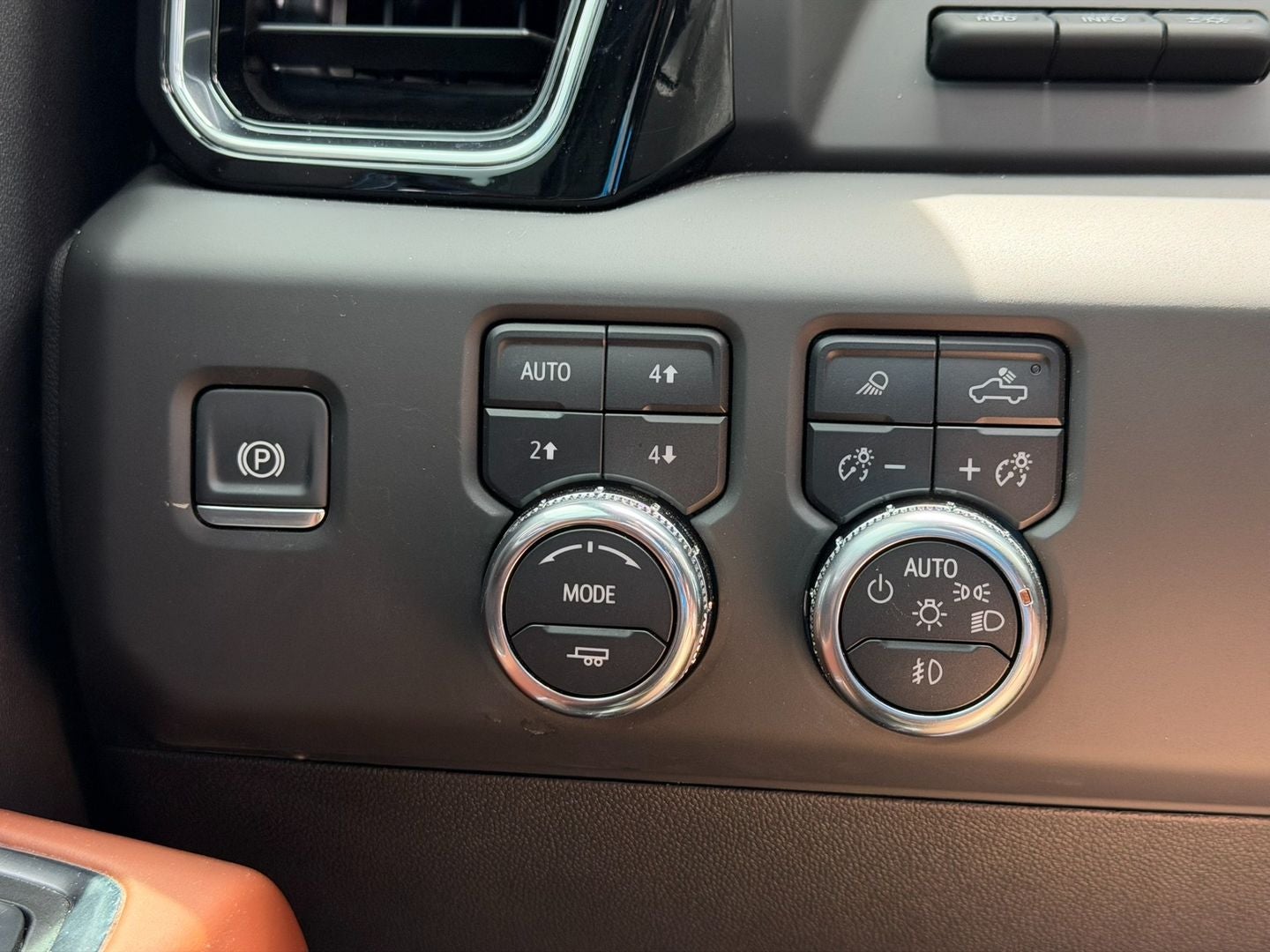 2025 GMC Sierra 3500HD Denali Ultimate