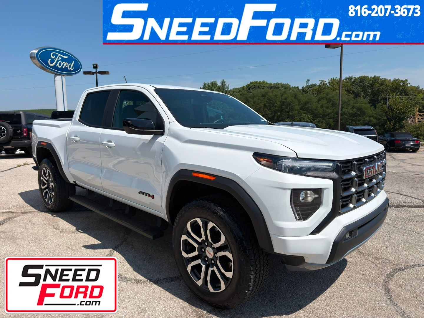 2024 GMC Canyon 4WD AT4