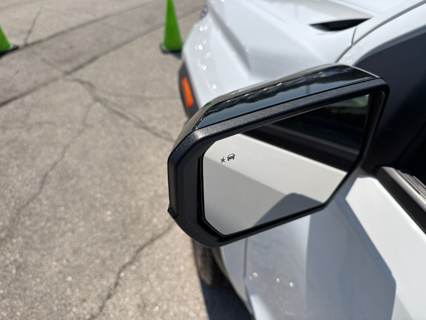 2024 GMC Canyon 4WD AT4