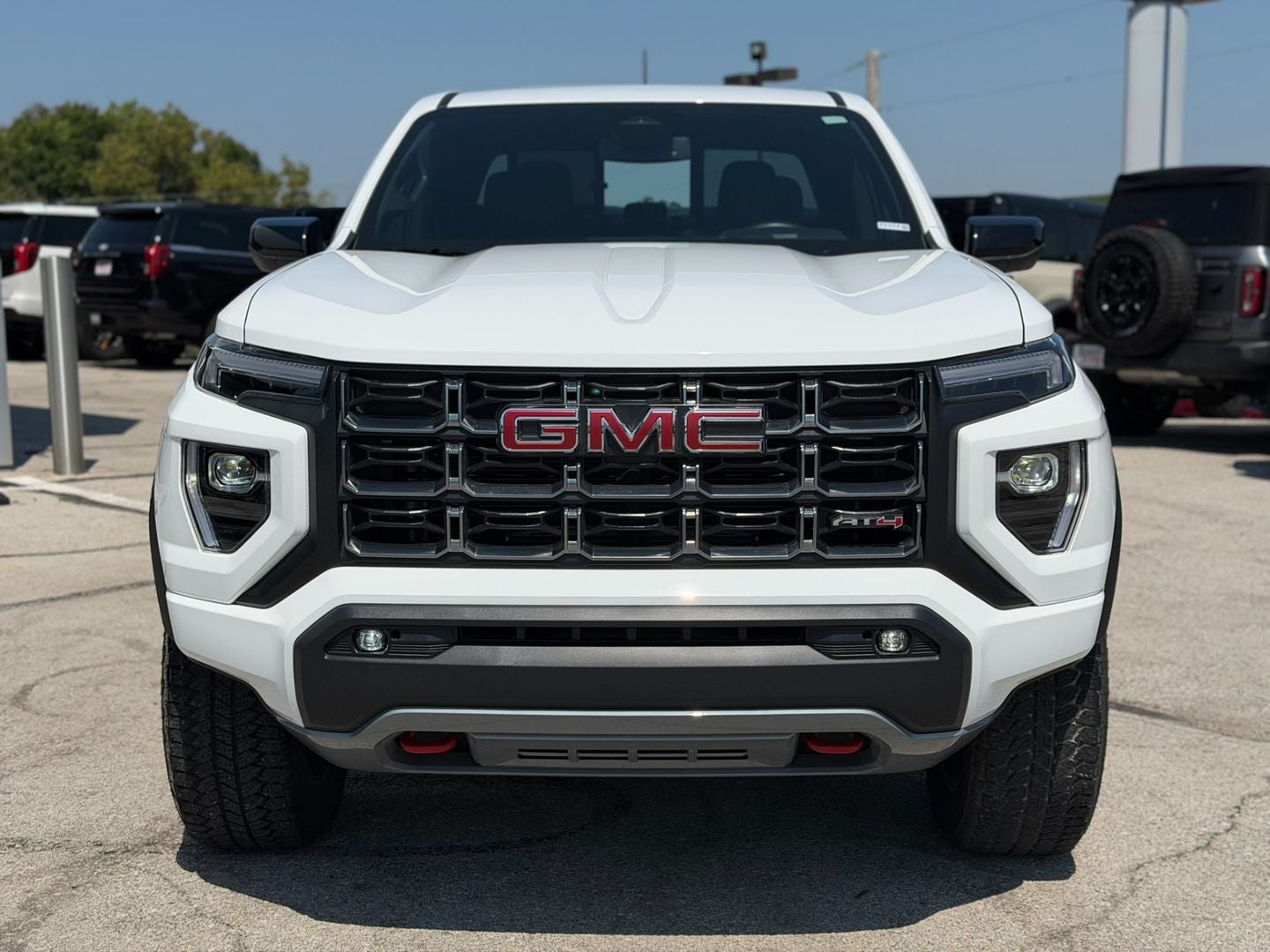 2024 GMC Canyon 4WD AT4
