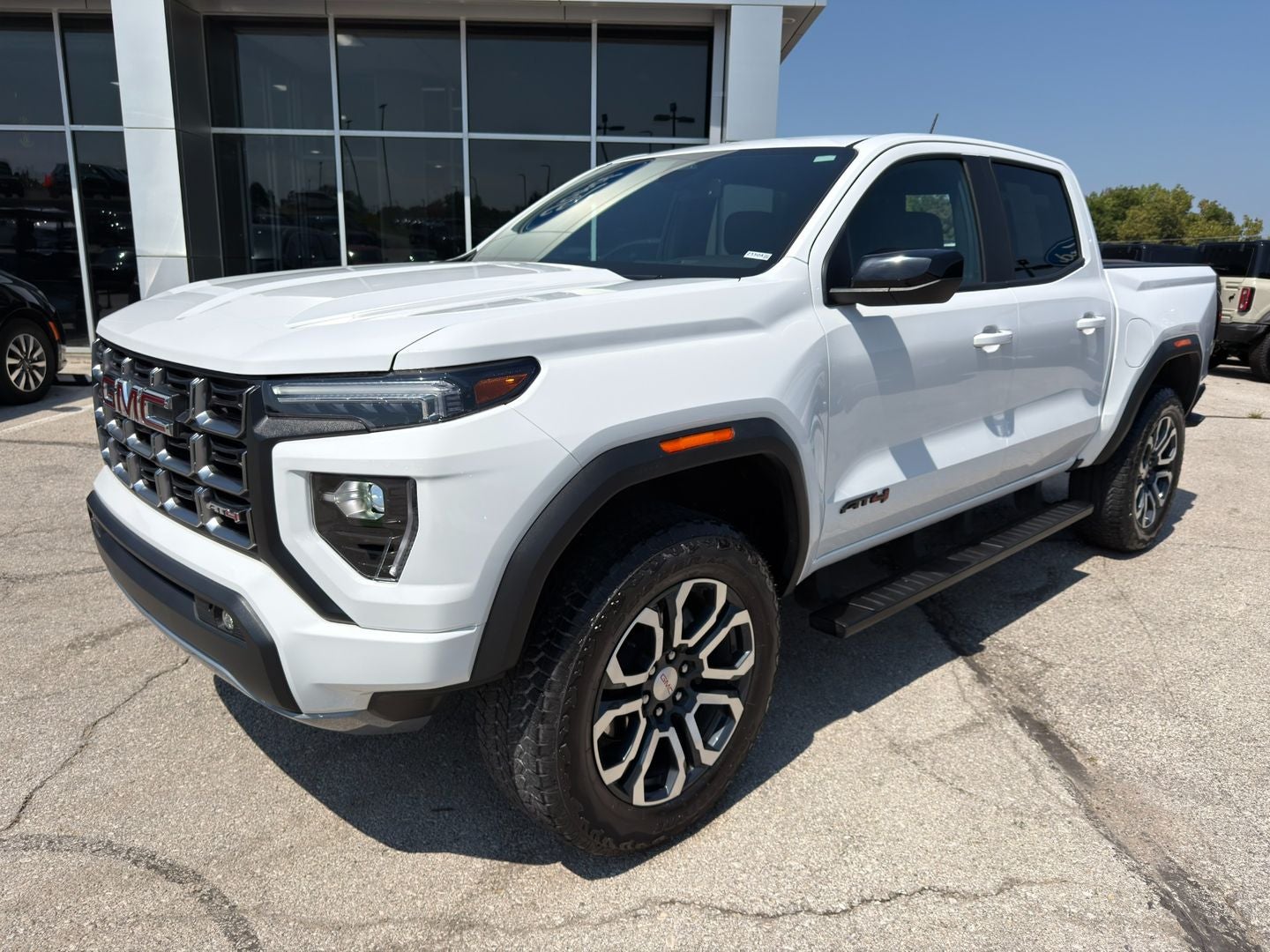 2024 GMC Canyon 4WD AT4