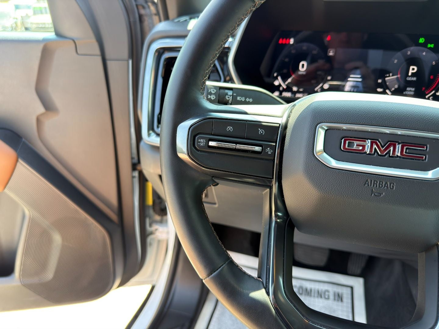 2024 GMC Canyon 4WD AT4