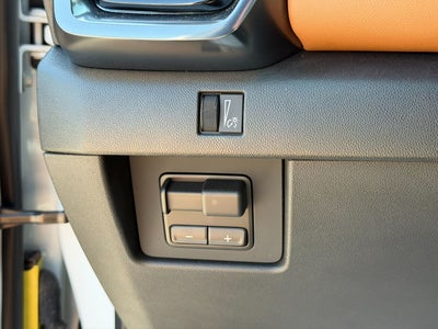 2024 GMC Canyon 4WD AT4