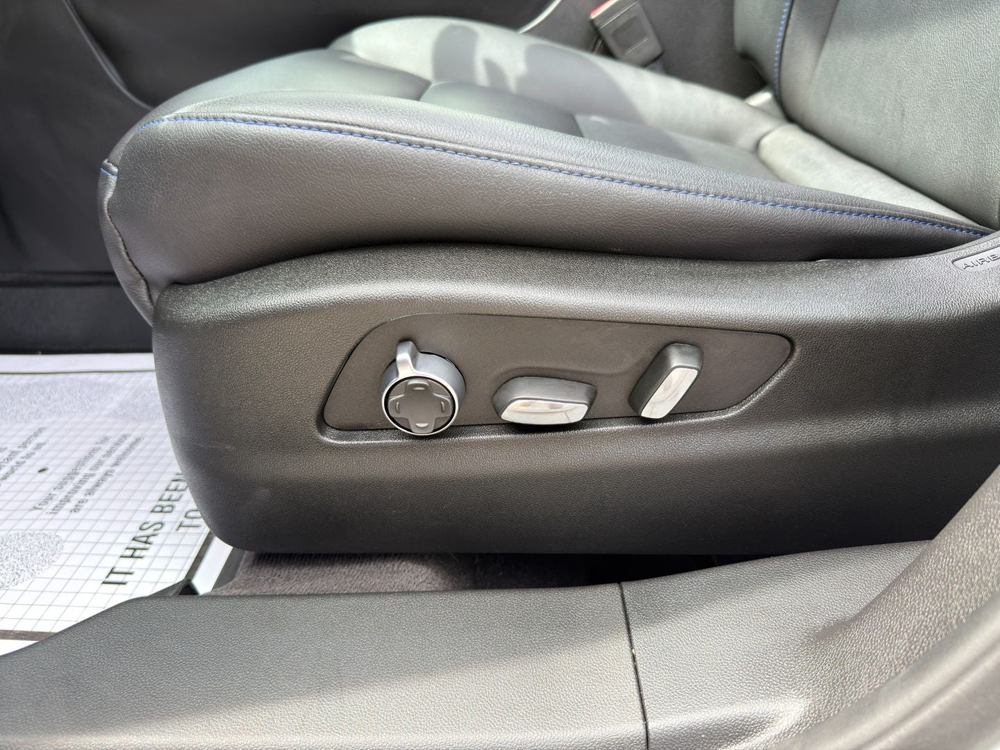 2025 Cadillac XT4 AWD Sport