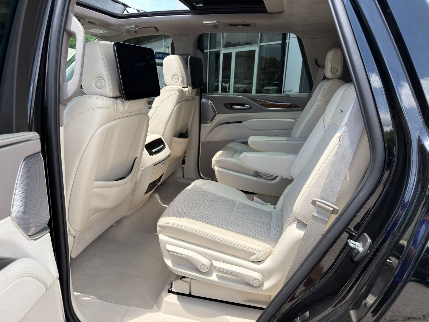2023 Cadillac Escalade 4WD Premium Luxury Platinum