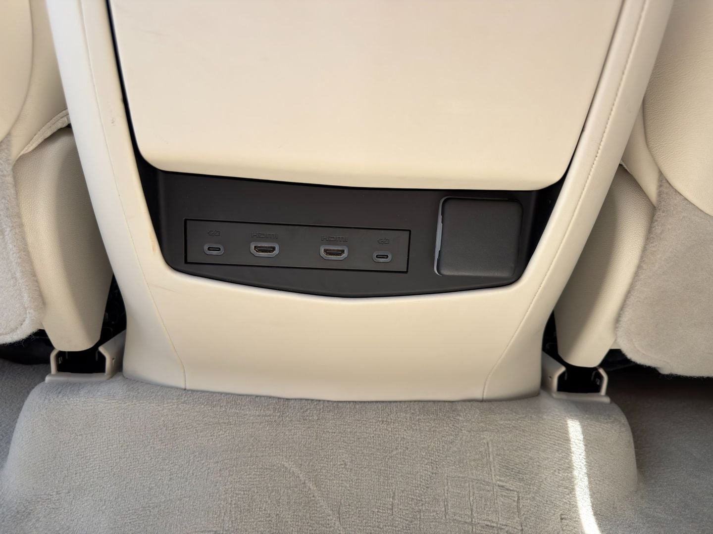 2023 Cadillac Escalade 4WD Premium Luxury Platinum