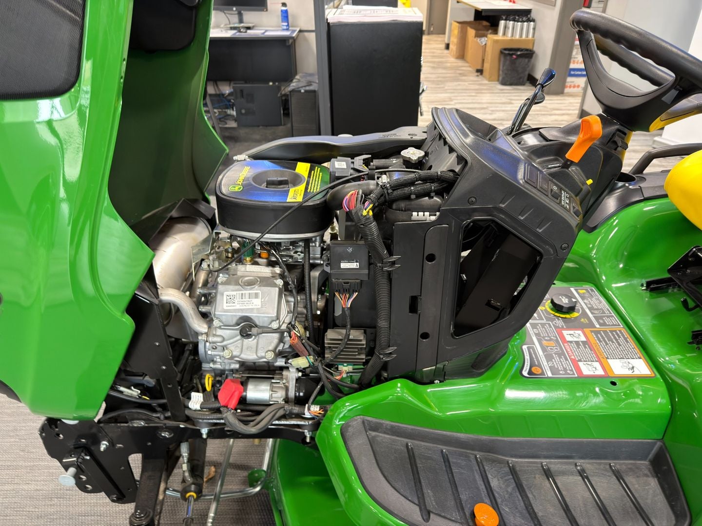 2024 John Deere X730 Base
