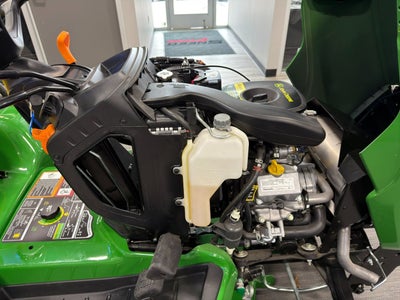 2024 John Deere X730 Base