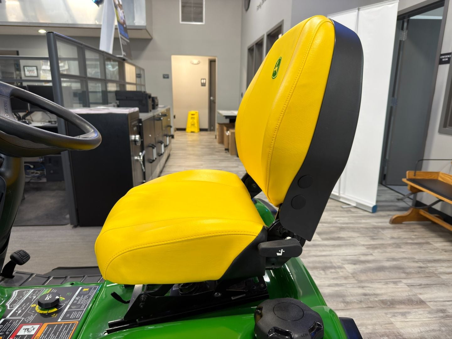 2024 John Deere X730 Base