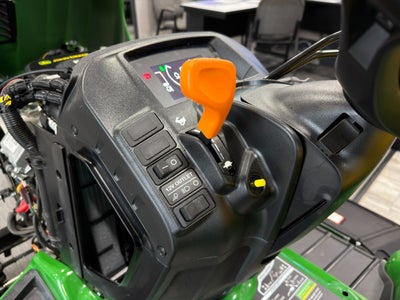 2024 John Deere X730 Base