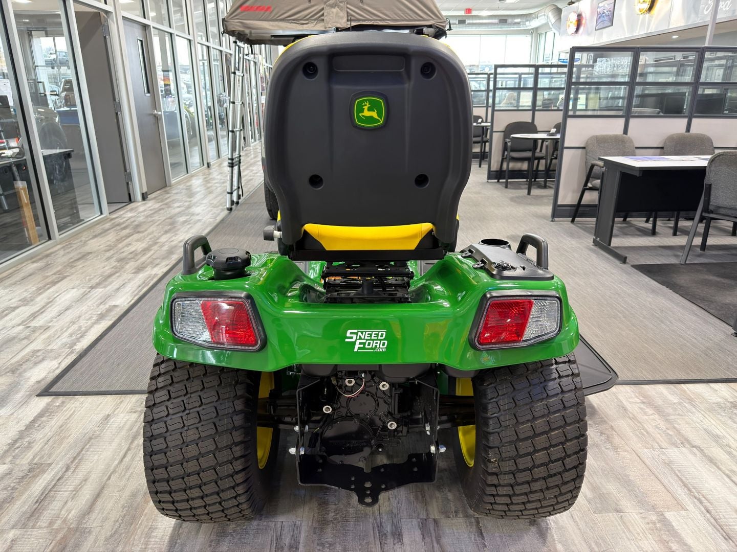 2024 John Deere X730 Base