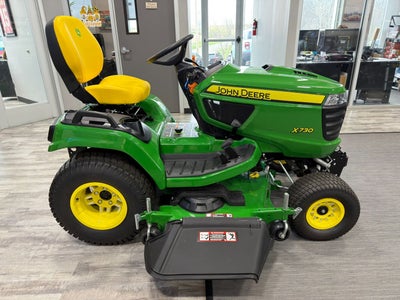 2024 John Deere X730 Base